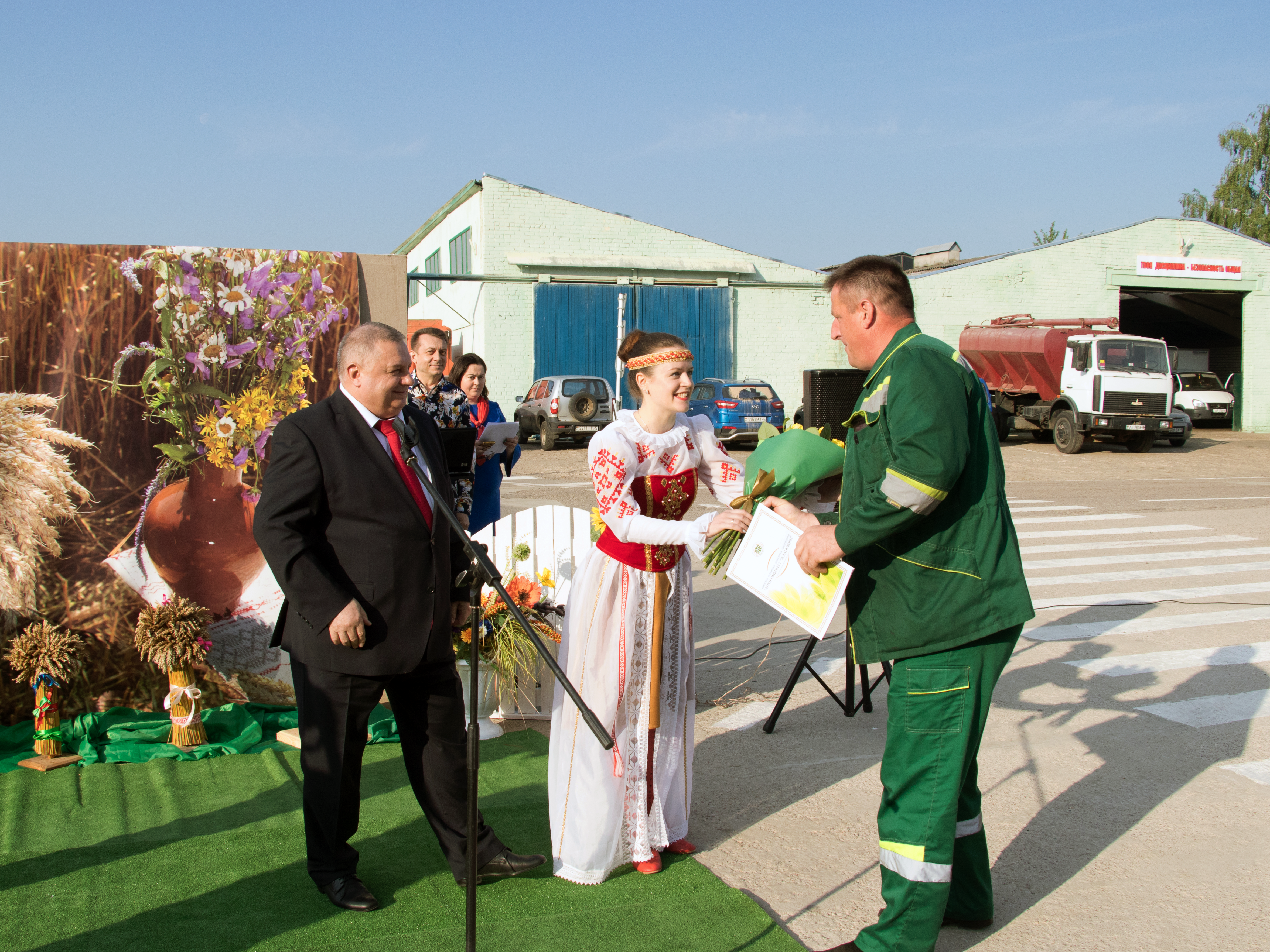 Жизнь в агрокомбинате